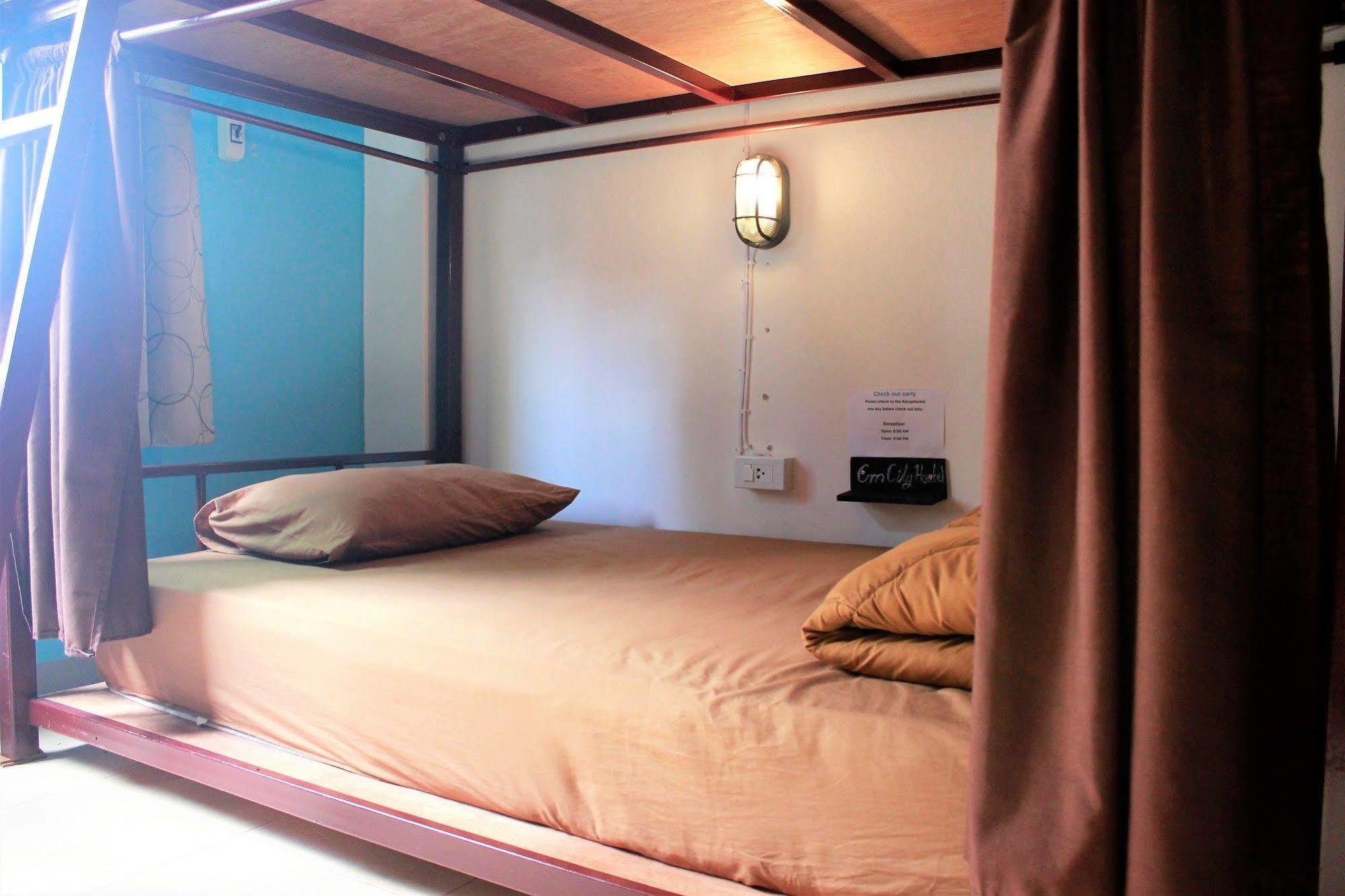 Cm City Hostel Chiang Mai Exterior foto